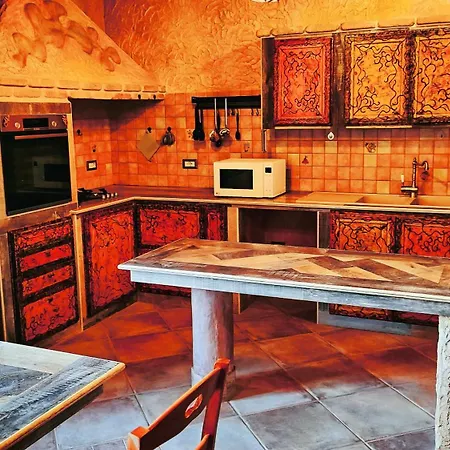 Casa Gaudi - House & 3*