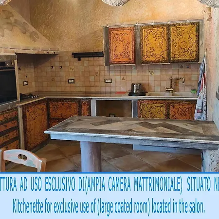Pensjonat Casa Gaudi - House & Teulada