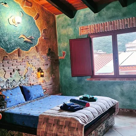 Casa Gaudi - House & * Teulada