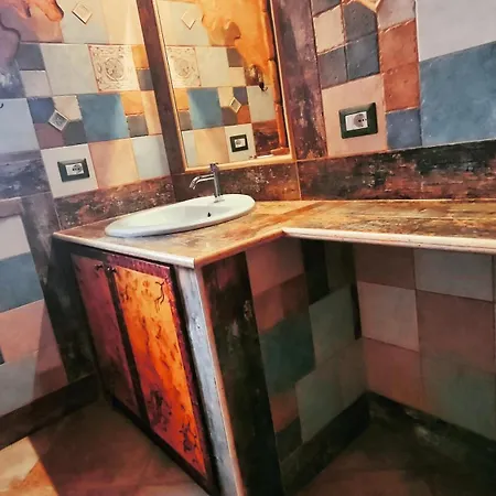 Casa Gaudi - House & 3*