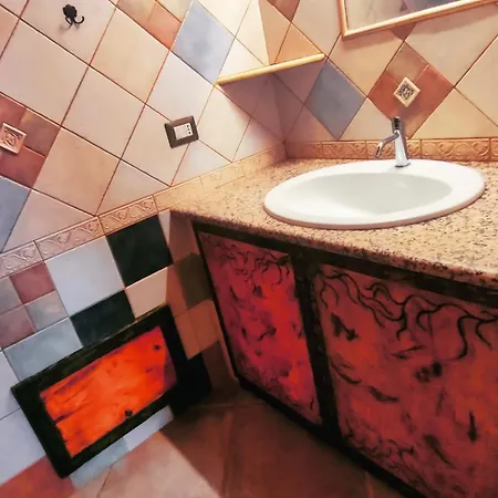 Pensjonat Casa Gaudi - House & Teulada