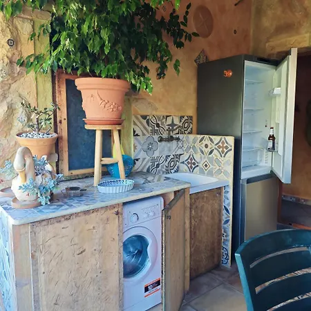 Casa Gaudi - House & 3* Teulada