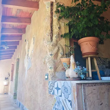 Gæstehus Casa Gaudi - House & Teulada