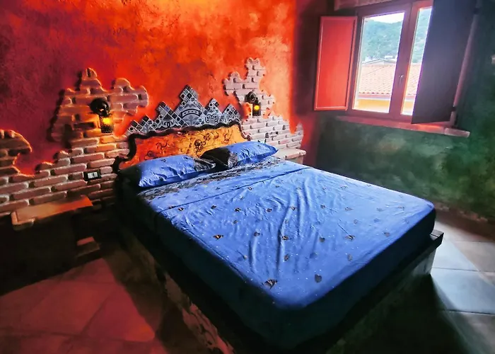 Casa Gaudi - House & 3* Teulada